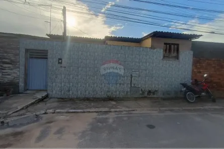 Casa com 4 Quartos à venda, 165m² no Benedito Bentes, Maceió