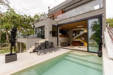 Casa com 6 Quartos à venda, 1100m² no Guaratuba, Guaratuba