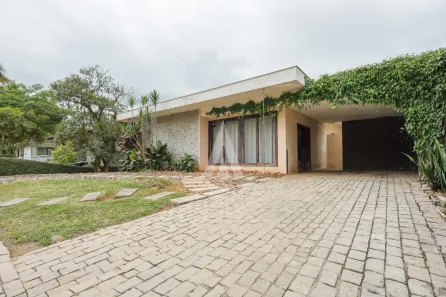 Casa com 3 Quartos à venda, 199m² no América, Joinville
