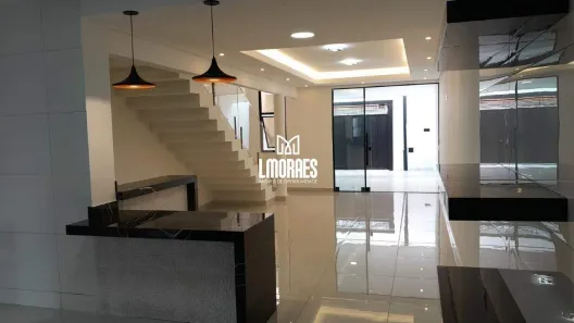 Casa com 3 Quartos à venda, 185m² no Dona Zulmira, Uberlândia