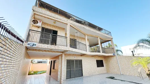 Sobrado com 3 Quartos à venda, 300m² no Balneário Coroados, Guaratuba