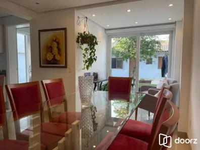 Casa com 3 Quartos à venda, 234m² no Vila Ipiranga, Porto Alegre