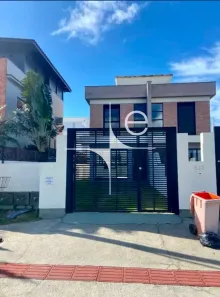 Casa com 2 Quartos para alugar, 100m² no Campeche, Florianópolis