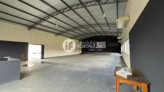 Galpão/Depósito/Armazém com 3 Quartos para alugar, 312m² no Conjunto Tucumã, Rio Branco