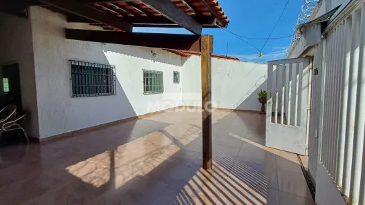 Casa com 3 Quartos à venda, 140m² no Tibery, Uberlândia
