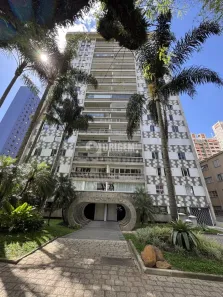 Apartamento com 3 Quartos para alugar, 124m² no Água Verde, Curitiba