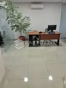 Sala Comercial para alugar, 85m² no Vila Bastos, Santo André