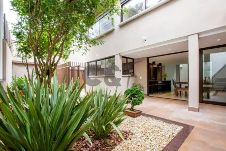 Casa com 5 Quartos à venda, 430m² no Chácara Monte Alegre, São Paulo