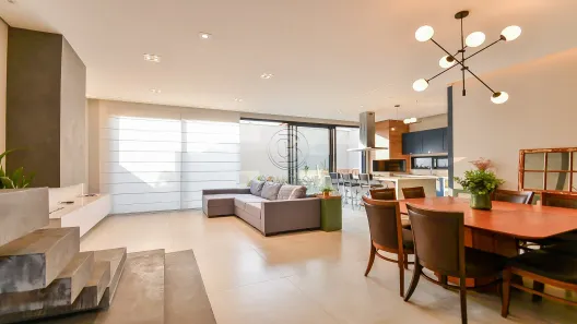 Casa de Condomínio com 3 Quartos à venda, 303m² no Campo Comprido, Curitiba