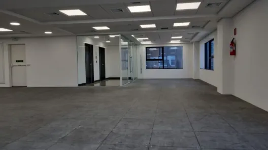 Sala Comercial para alugar, 300m² no Jardim Paulistano, São Paulo