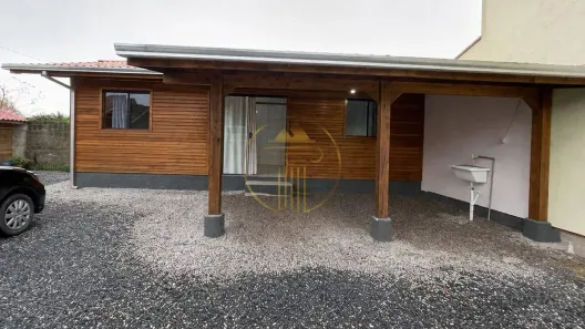 Casa com 2 Quartos para alugar, 65m² no Joáia, Tijucas