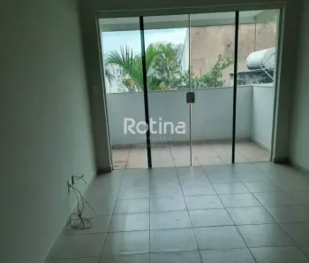 Apartamento com 3 Quartos para alugar, 55m² no Patrimônio, Uberlândia