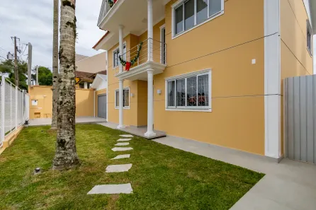 Casa com 3 Quartos à venda, 228m² no Mercês, Curitiba
