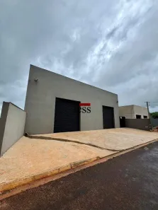 Ponto Comercial para alugar, 330m² no Jardim dos Jatobás, Ipiguá