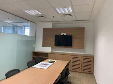 Sala Comercial para alugar, 130m² no Cidade Monções, São Paulo
