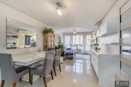 Apartamento com 2 Quartos à venda, 77m² no Jardim Floresta, Porto Alegre