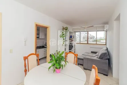 Apartamento com 2 Quartos à venda, 55m² no Santana, Porto Alegre