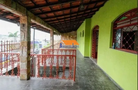 Casa com 5 Quartos à venda, 350m² no Santa Cruz, Belo Horizonte