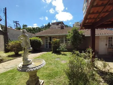 Casa com 4 Quartos à venda, 177m² no Agriões, Teresópolis