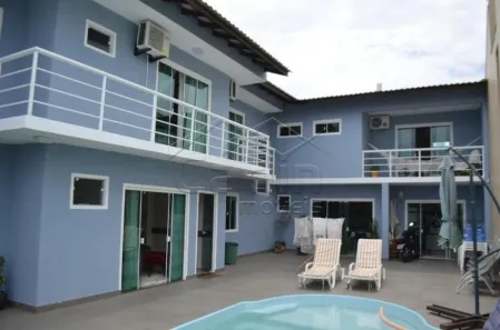 Casa com 4 Quartos à venda, 380m² no Meia Praia, Navegantes