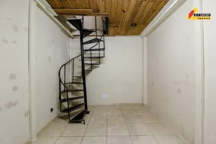 Ponto Comercial para alugar, 30m² no Centro, Divinópolis