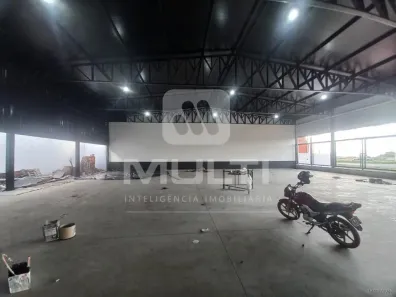 Casa com 1 Quarto para alugar, 800m² no Umuarama, Uberlândia