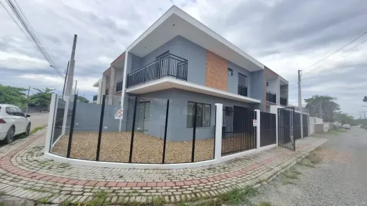 Sobrado com 2 Quartos à venda, 88m² no Itacolomi, Balneário Piçarras