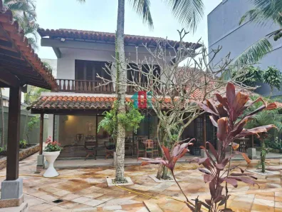 Casa com 3 Quartos para alugar, 350m² no Recreio dos Bandeirantes, Rio de Janeiro