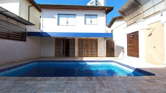 Casa com 3 Quartos para alugar, 228m² no Jardim Paulista, Bauru