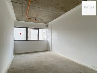 Sala Comercial à venda, 25m² no São Sebastião, Porto Alegre