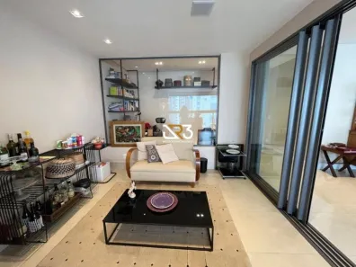 Apartamento com 3 Quartos para alugar, 216m² no Gleba Fazenda Palhano, Londrina