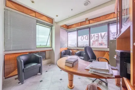 Sala Comercial à venda, 47m² no Bom Fim, Porto Alegre