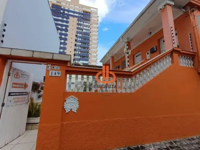 Sobrado com 4 Quartos à venda, 360m² no Gonzaga, Santos