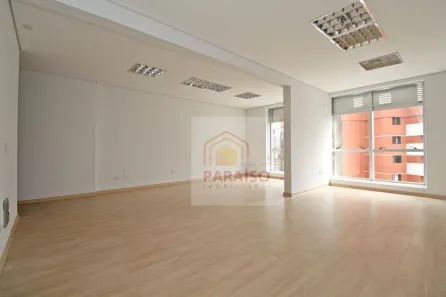 Sala Comercial à venda, 57m² no Batel, Curitiba