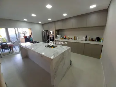 Casa com 3 Quartos à venda, 245m² no Jardim Maria Helena, Nova Odessa