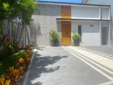 Sobrado com 4 Quartos para alugar, 254m² no Arujá 5, Arujá