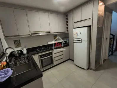 Sobrado com 2 Quartos à venda, 72m² no Velha Central, Blumenau