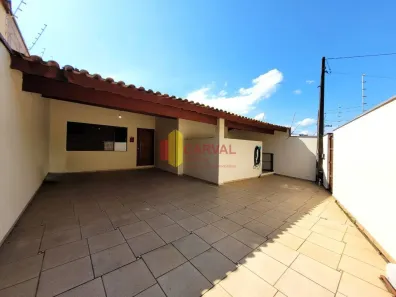 Casa com 3 Quartos para alugar, 147m² no Vila Jorge Zambon, Jaguariúna