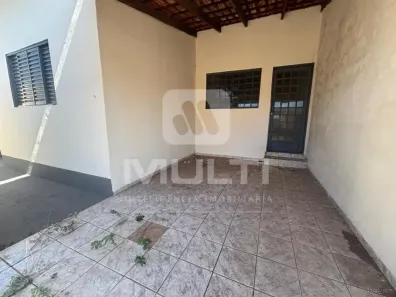Casa com 2 Quartos à venda, 64m² no Jardim Patrícia, Uberlândia