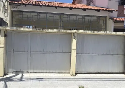 Sobrado com 4 Quartos à venda, 294m² no Benfica, Fortaleza