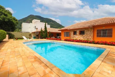 Casa com 2 Quartos à venda, 200m² no Jardim Guarau, Peruíbe