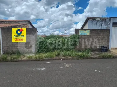 Lote/Terreno à venda, 250m² no São Jorge, Uberlândia