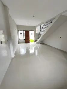 Sobrado com 2 Quartos à venda, 100m² no Forquilhas, São José