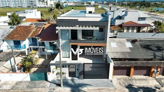 Sobrado com 4 Quartos à venda, 253m² no , Matinhos