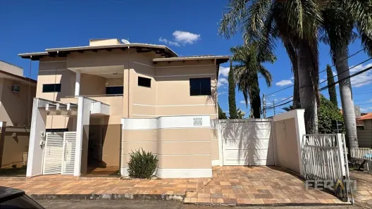 Sobrado com 4 Quartos à venda, 479m² no Cidade Jardim, Anápolis
