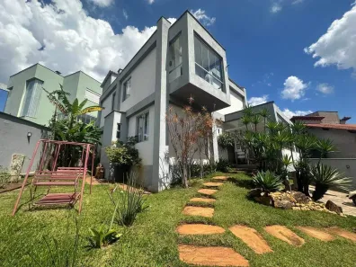 Casa com 3 Quartos à venda, 310m² no Vale do Sol, Nova Lima