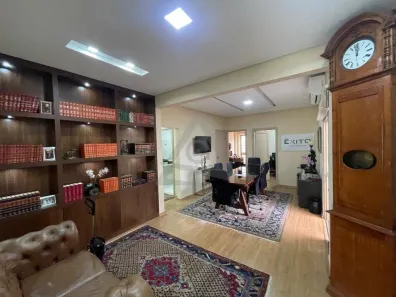 Imóvel Comercial com 11 Quartos à venda, 250m² no Cambuí, Campinas