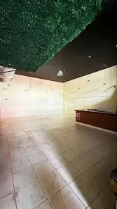 Ponto Comercial para alugar, 180m² no Santa Mônica, Uberlândia