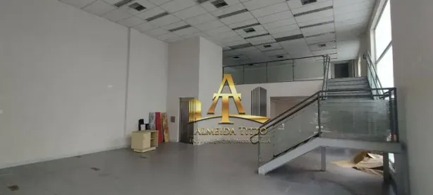 Prédio Comercial para alugar, 600m² no Alphaville Industrial, Barueri