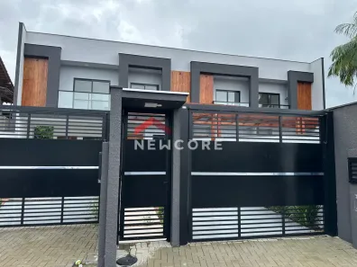 Casa com 3 Quartos à venda, 111m² no Saguaçu, Joinville